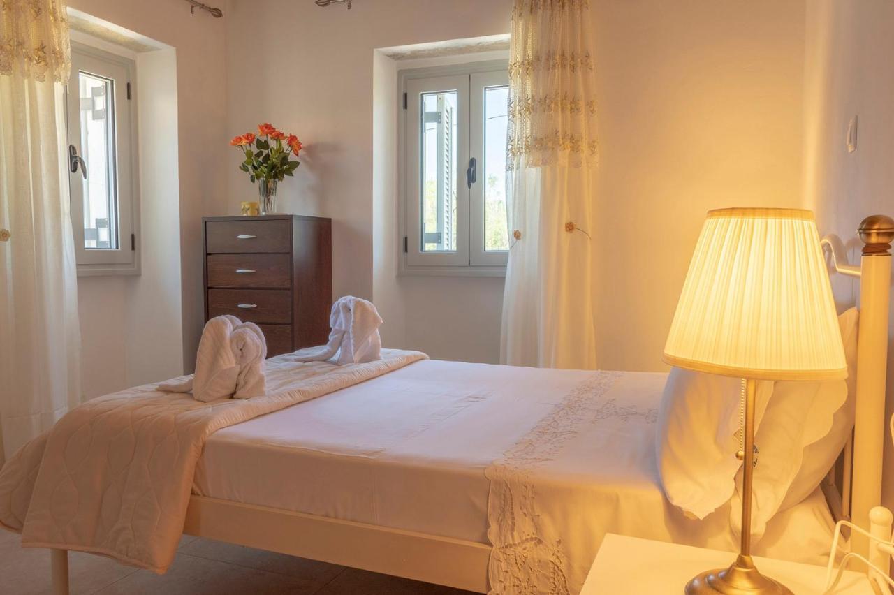 Emilios Stone House Holiday home *